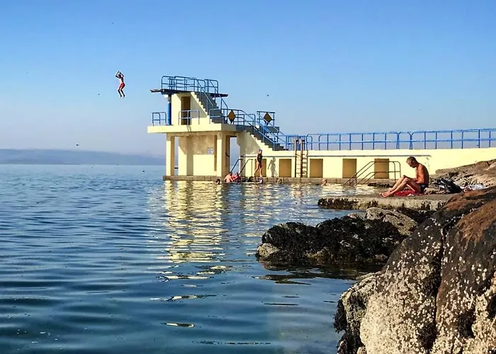 Harbour Retreat Апартаменты Кинварра